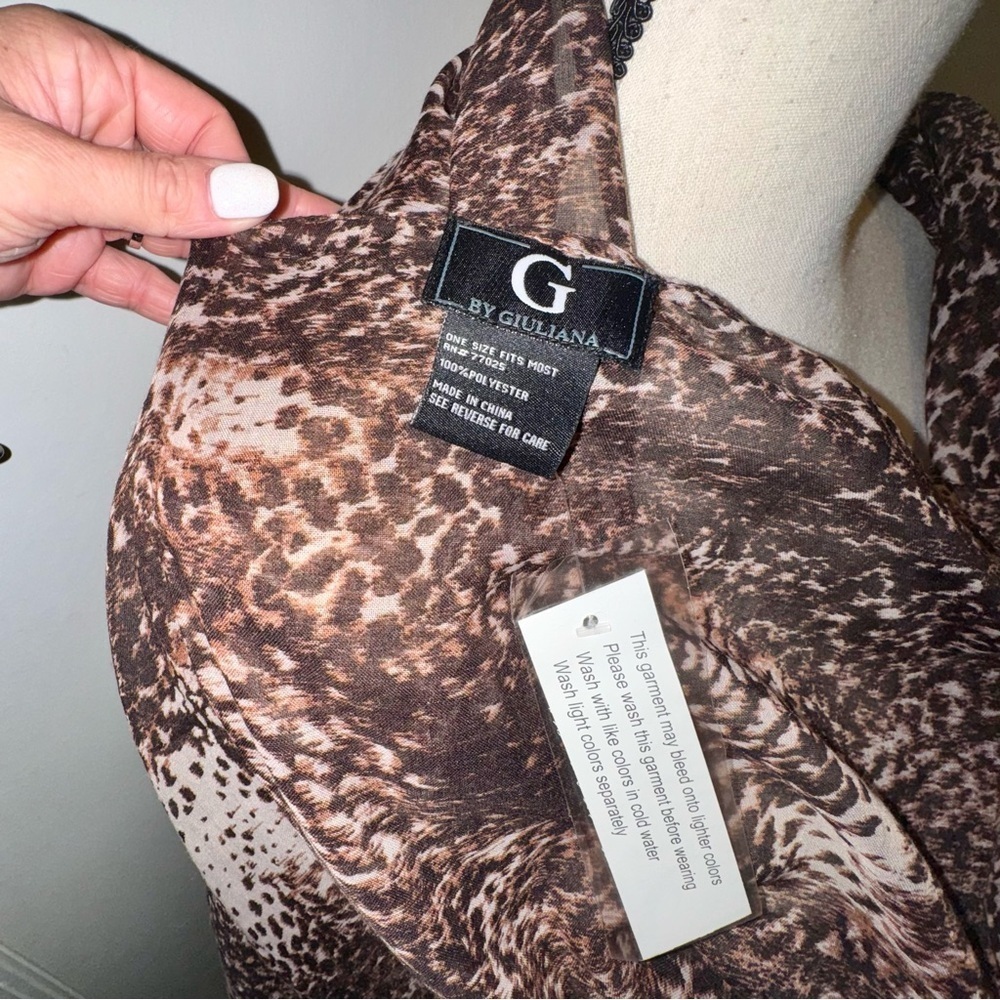 NWT G by Giuliana Brown Leopard Print Large Scarf Wrap - Picture 4 of 4